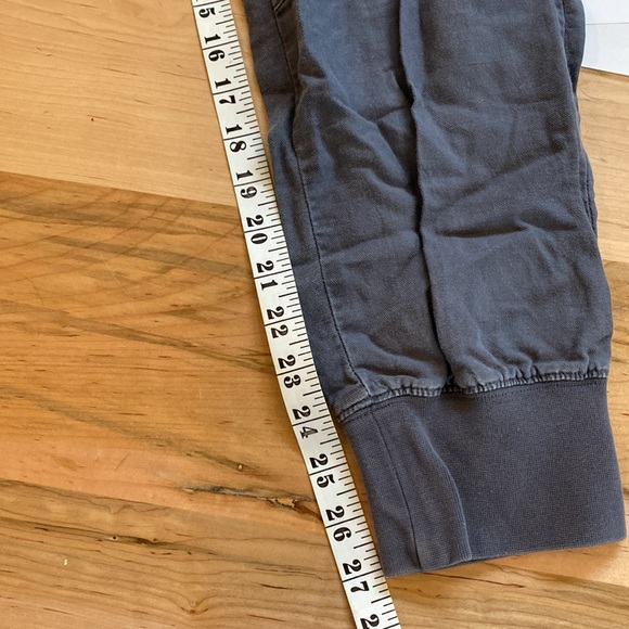 Aritzia TNA Dark Grey Joggers - Picture 6 of 6